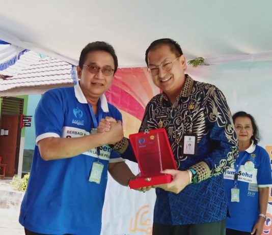 FKG UI GELAR BAKSOS DAN PENYULUHAN KESEHATAN