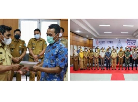 BUPATI BELITUNG SERAHKAN SERTIFIKAT TANAH UNTUK MASYARAKAT KABUPATEN BELITUNG